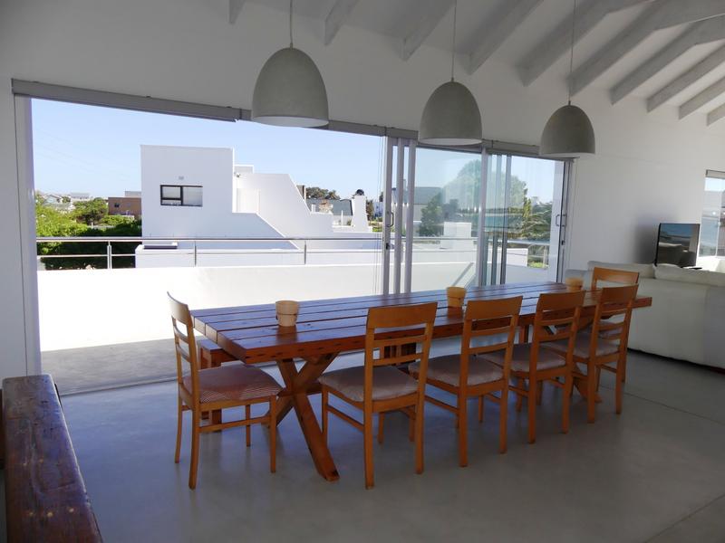 To Let 4 Bedroom Property for Rent in Flagship Western Cape